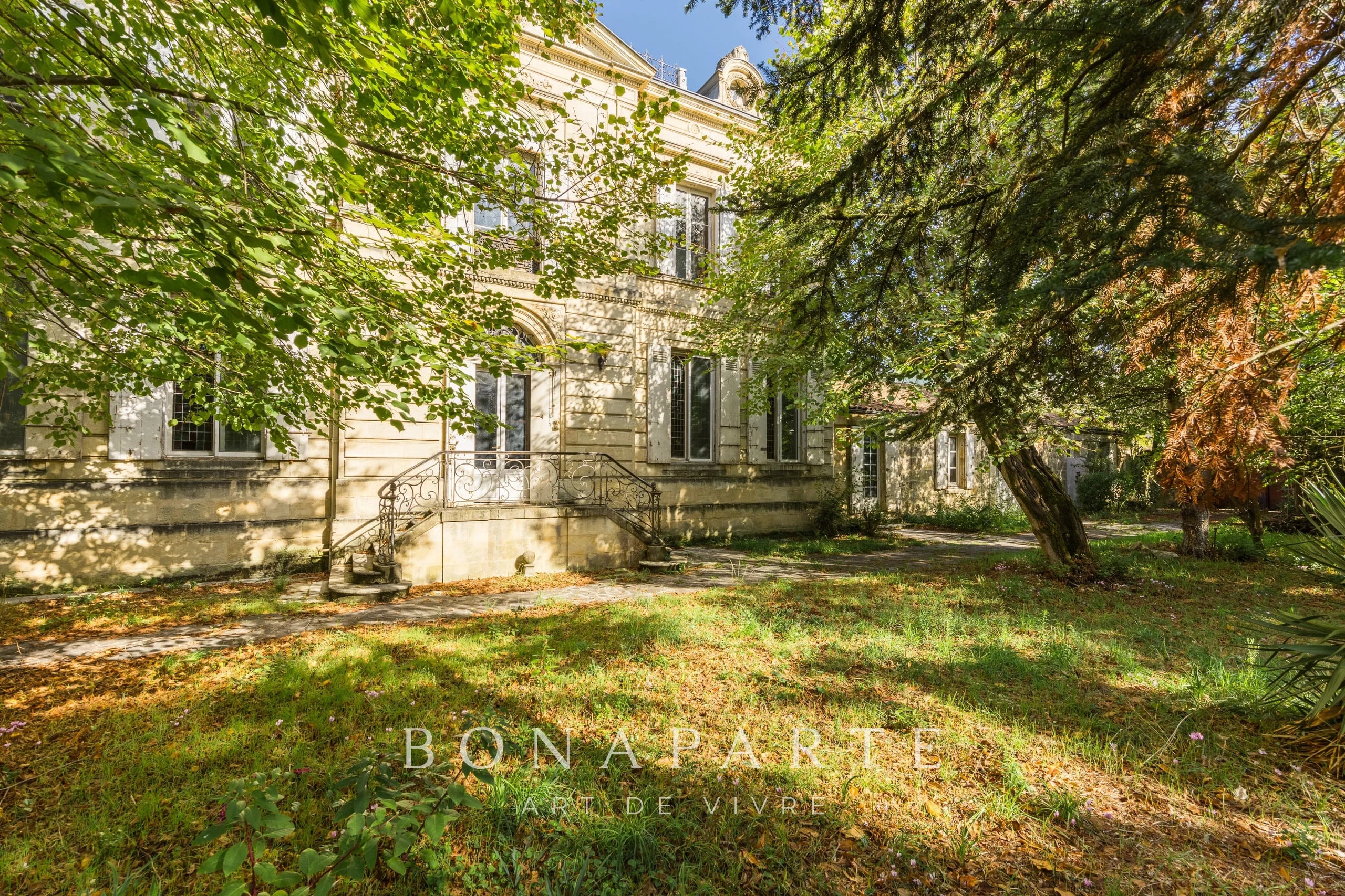 LE BOUSCAT – Magnifique demeure bourgeoise de 480 m² à réinventer, potentiel exceptionnel